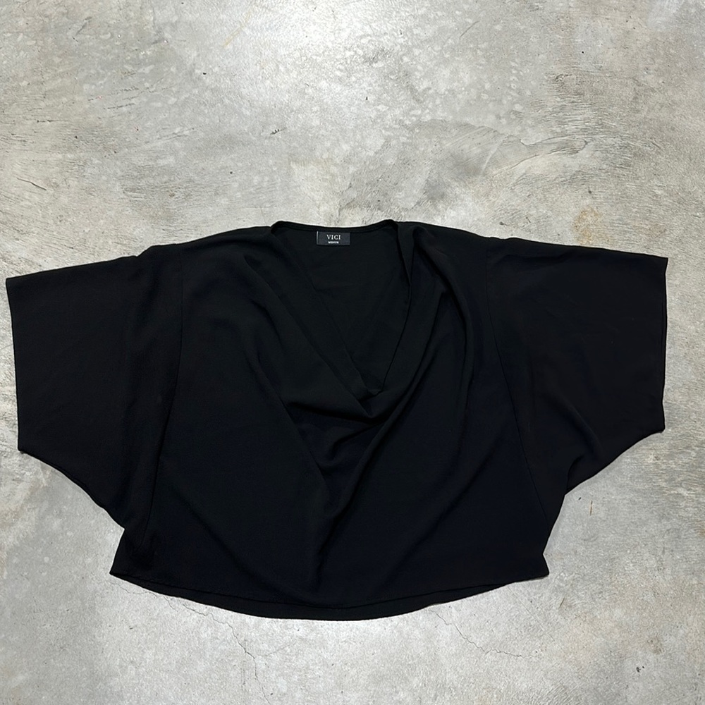 Black scoop neck top / Vici brand size M /‎ A-62